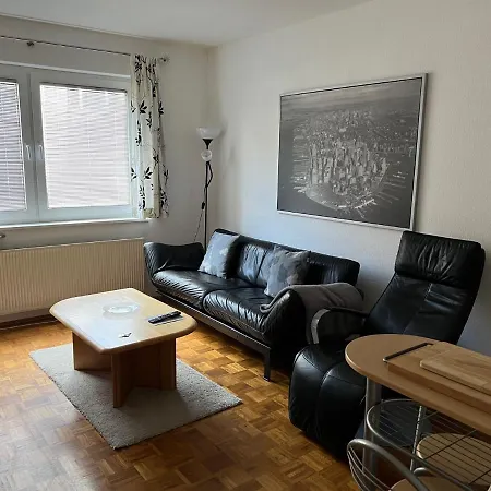 Apartmenthaus Zentrum Komfort Mit Minikuchen Verschiedener Grossen *