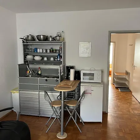 Apartment Apartmenthaus Zentrum Komfort Mit Minikuchen Verschiedener Grossen Kassel