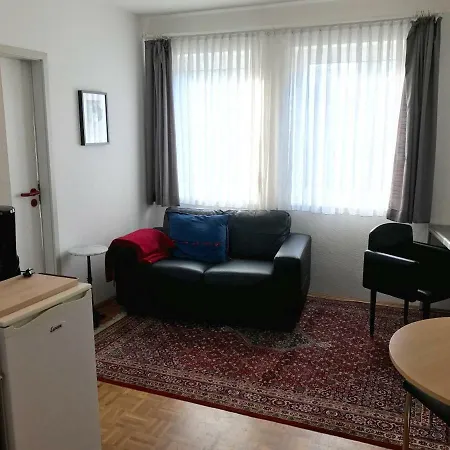 Apartment Apartmenthaus Zentrum Komfort Mit Minikuchen Verschiedener Grossen *