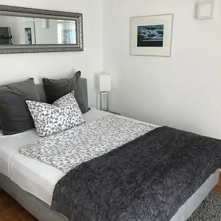 Apartment Apartmenthaus Zentrum Komfort Mit Minikuchen Verschiedener Grossen Kassel