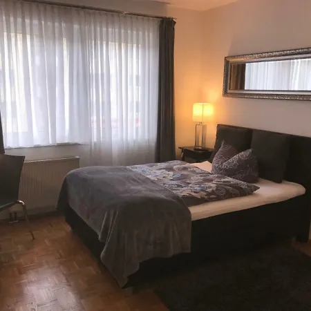 Apartmenthaus Zentrum Komfort Mit Minikuchen Verschiedener Grossen